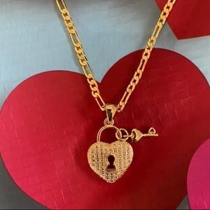 HEART LOCK & KEY PENDANT 2
